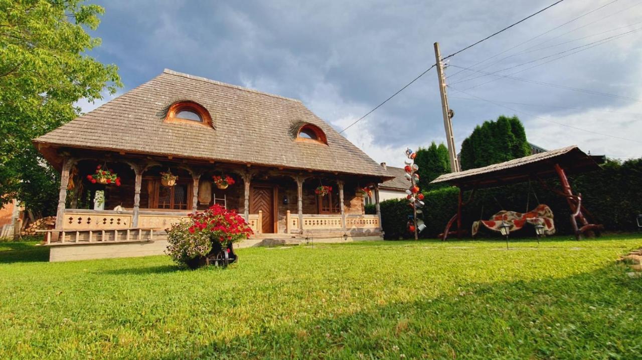 Casa Din Susani Calinesti  المظهر الخارجي الصورة